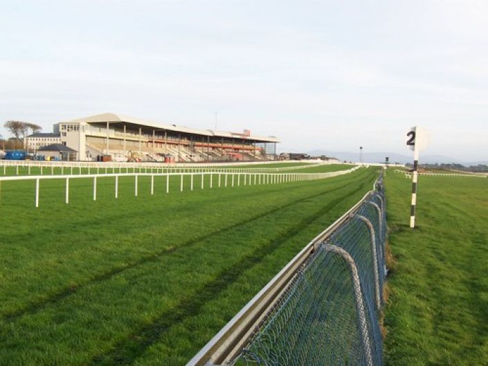 Curragh Betting Odds and Racecourse Guide